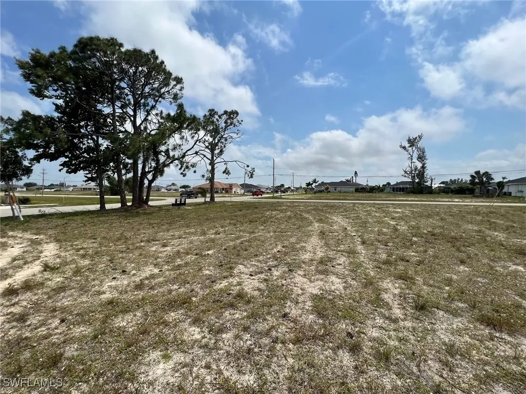 2712 SW 8th Place Cape Coral FL 33914