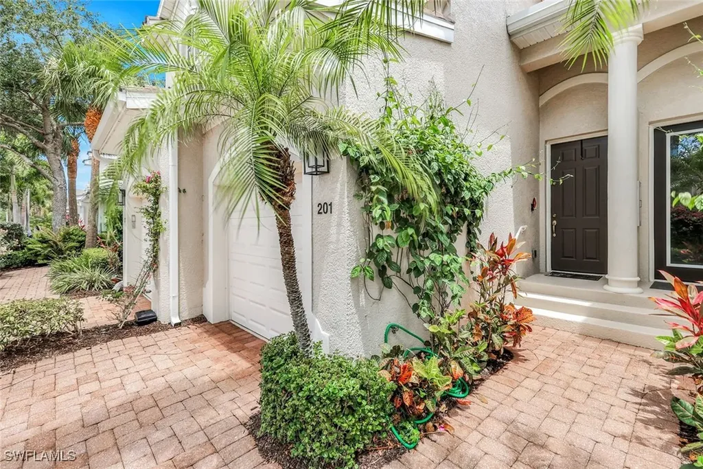 12858 Carrington Circle Naples FL 34105