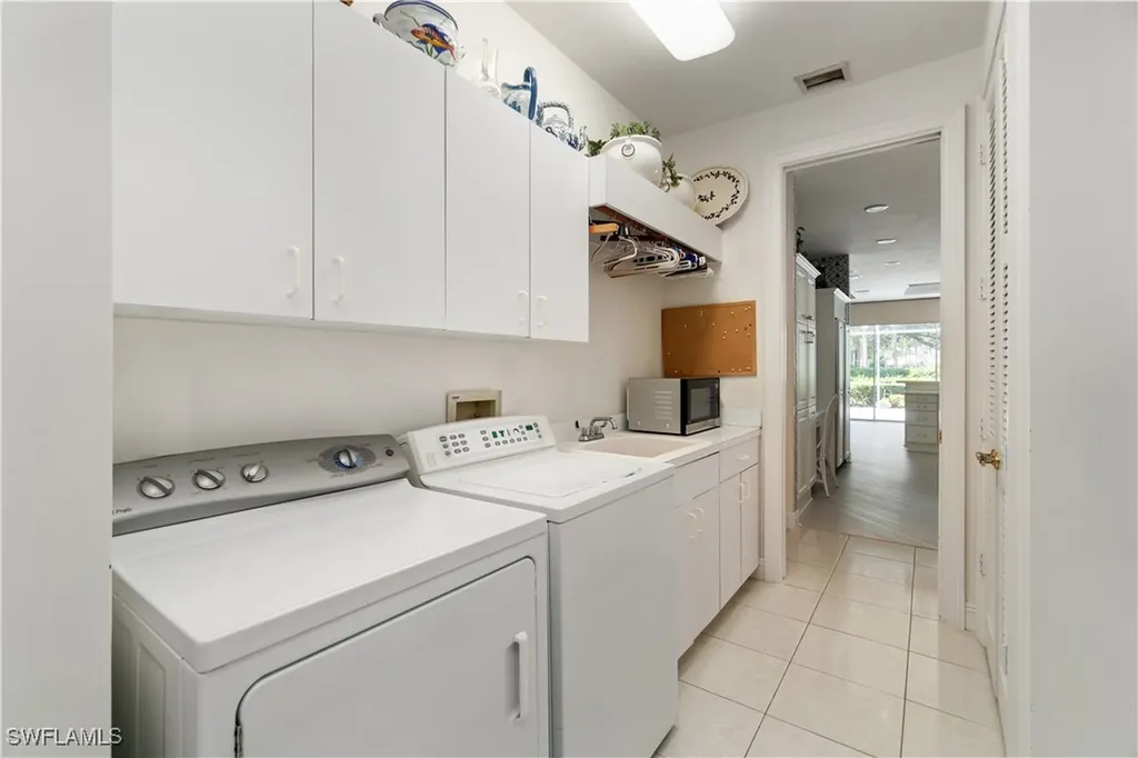 798 Brentwood Point Naples FL 34110