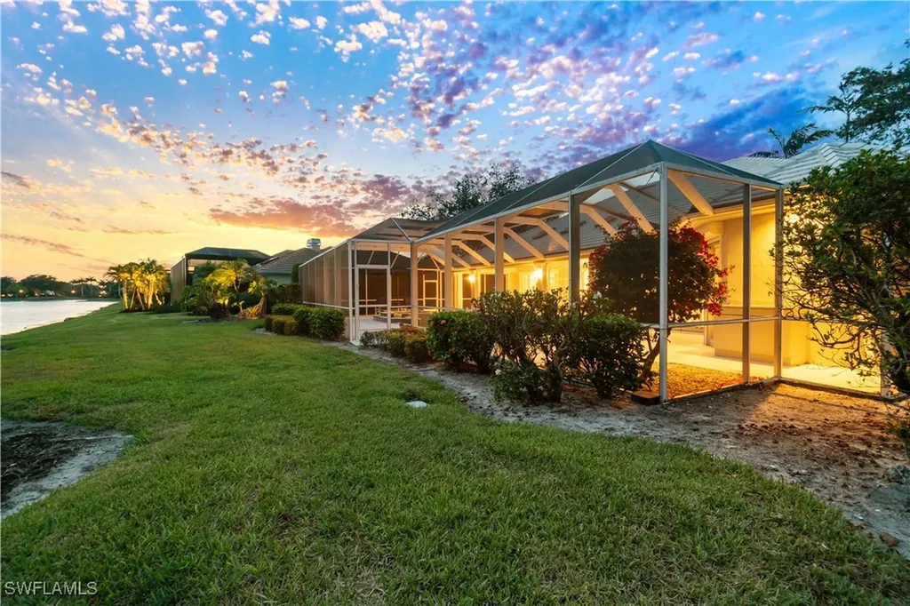 798 Brentwood Point Naples FL 34110
