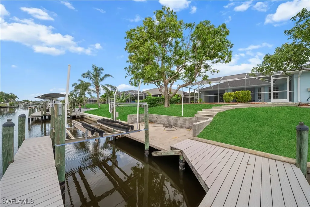 1314 SE 15th Terrace Cape Coral FL 33990
