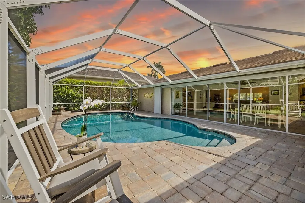 636 Park Shore Drive Naples FL 34103