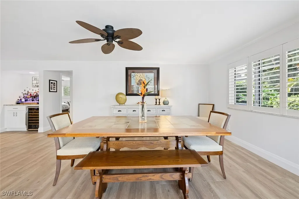636 Park Shore Drive Naples FL 34103