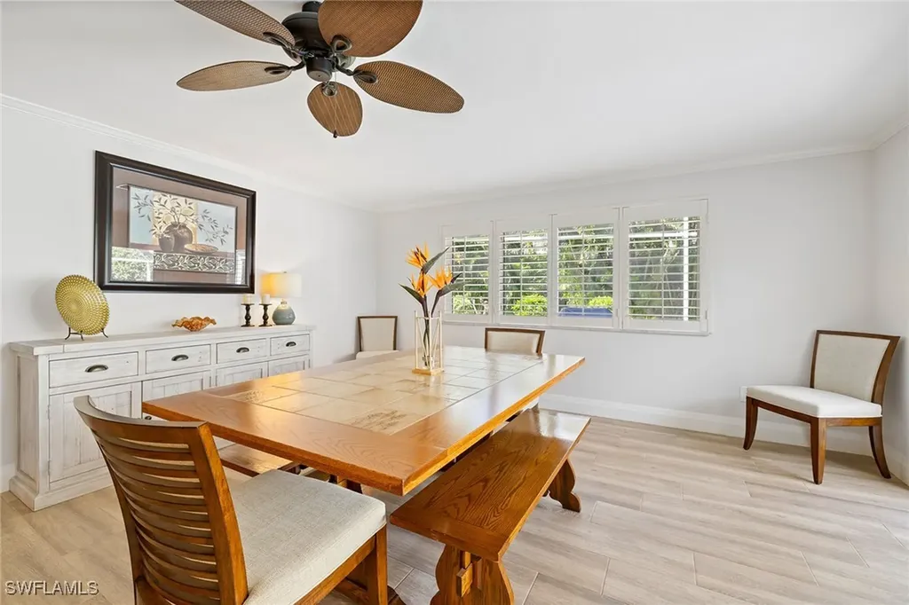 636 Park Shore Drive Naples FL 34103