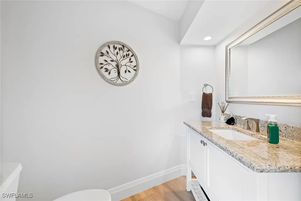 636 Park Shore Drive Naples FL 34103