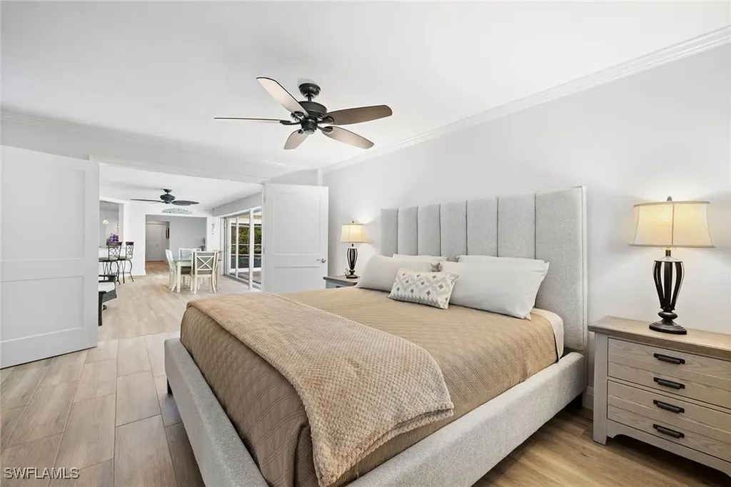 636 Park Shore Drive Naples FL 34103