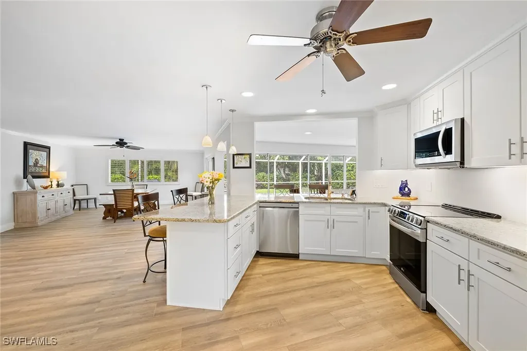 636 Park Shore Drive Naples FL 34103