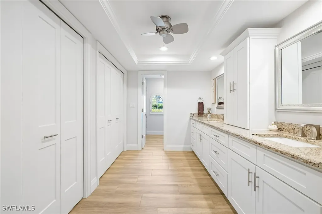 636 Park Shore Drive Naples FL 34103