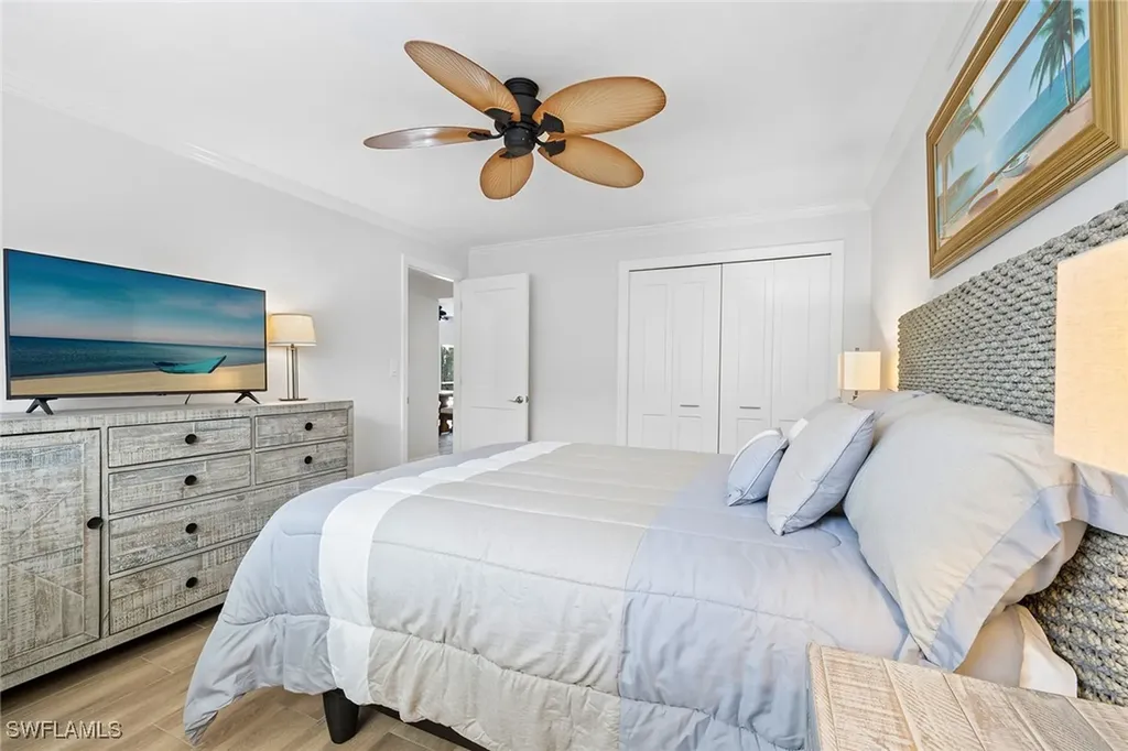 636 Park Shore Drive Naples FL 34103