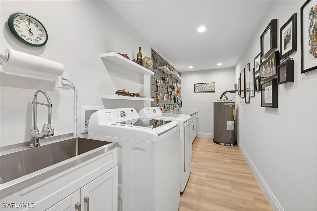 636 Park Shore Drive Naples FL 34103