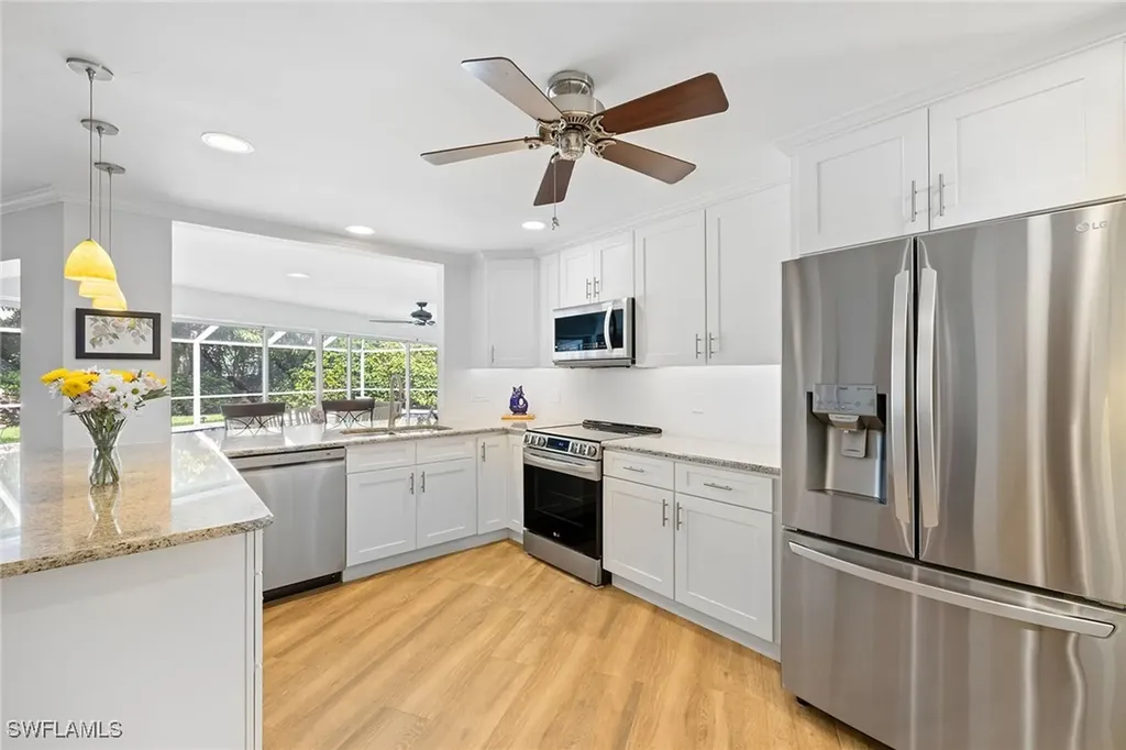 636 Park Shore Drive Naples FL 34103