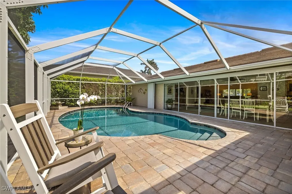 636 Park Shore Drive Naples FL 34103