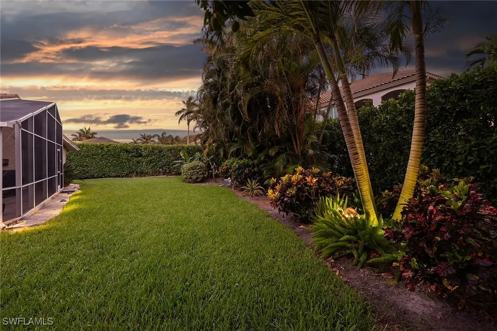 636 Park Shore Drive Naples FL 34103