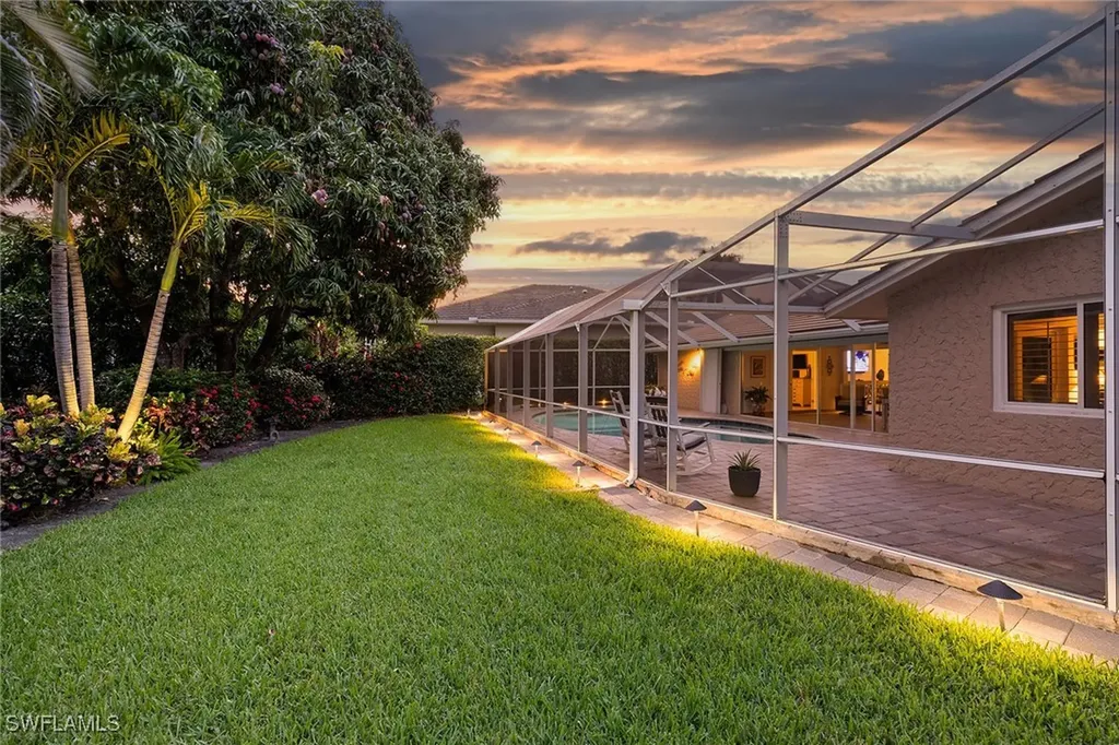 636 Park Shore Drive Naples FL 34103