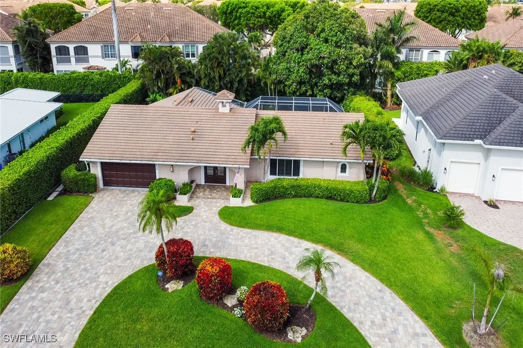 636 Park Shore Drive Naples FL 34103