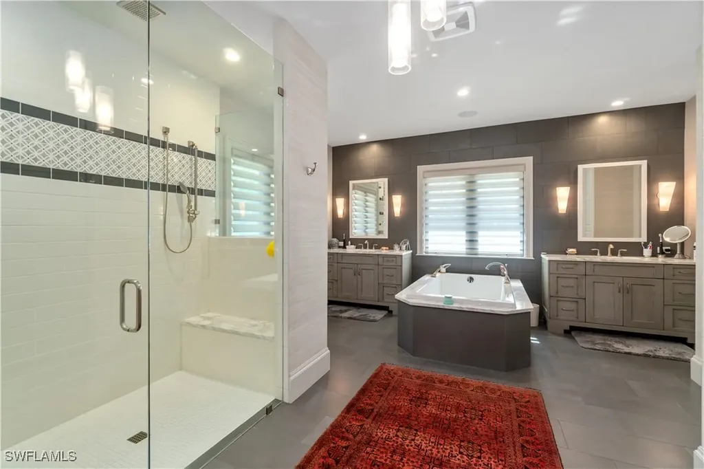 15311 Burnaby Drive Naples FL 34110