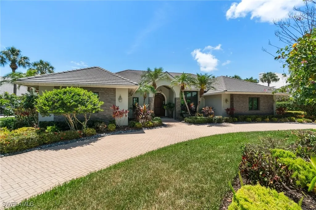 15311 Burnaby Drive Naples FL 34110