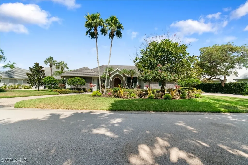 15311 Burnaby Drive Naples FL 34110