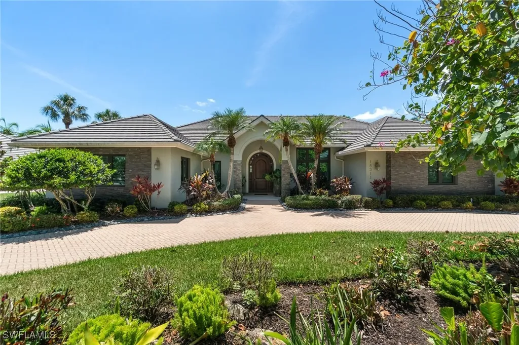 15311 Burnaby Drive Naples FL 34110