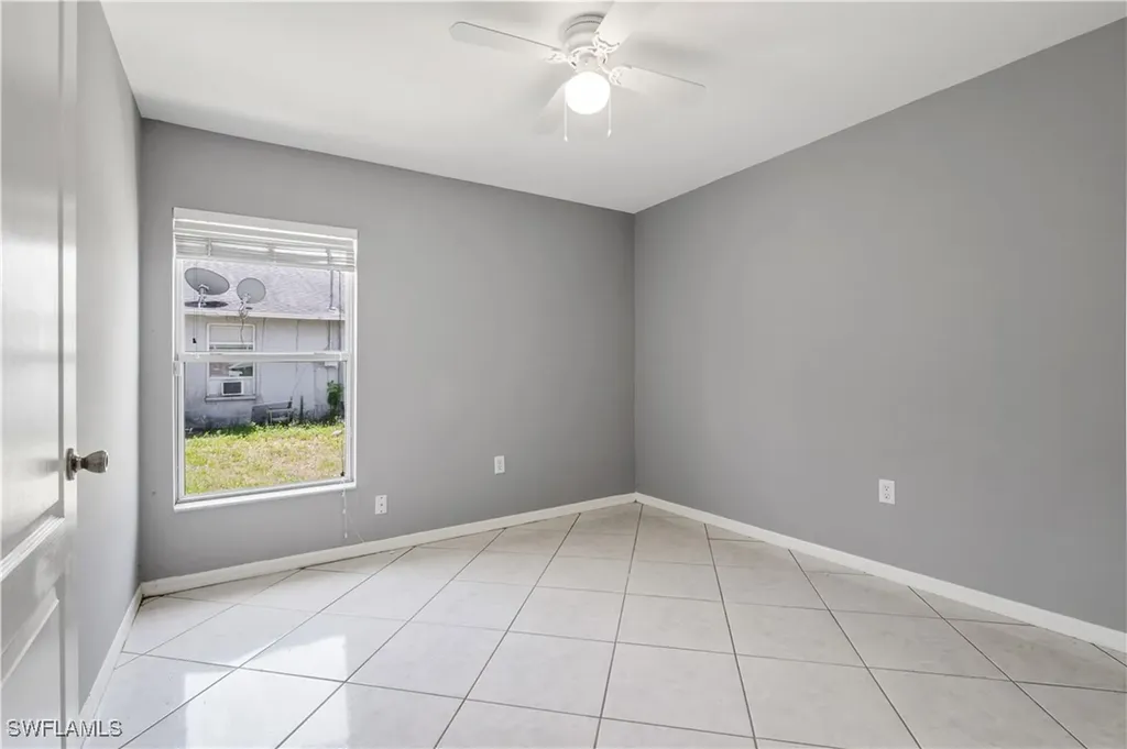 2903 NW 5th Place Cape Coral FL 33993