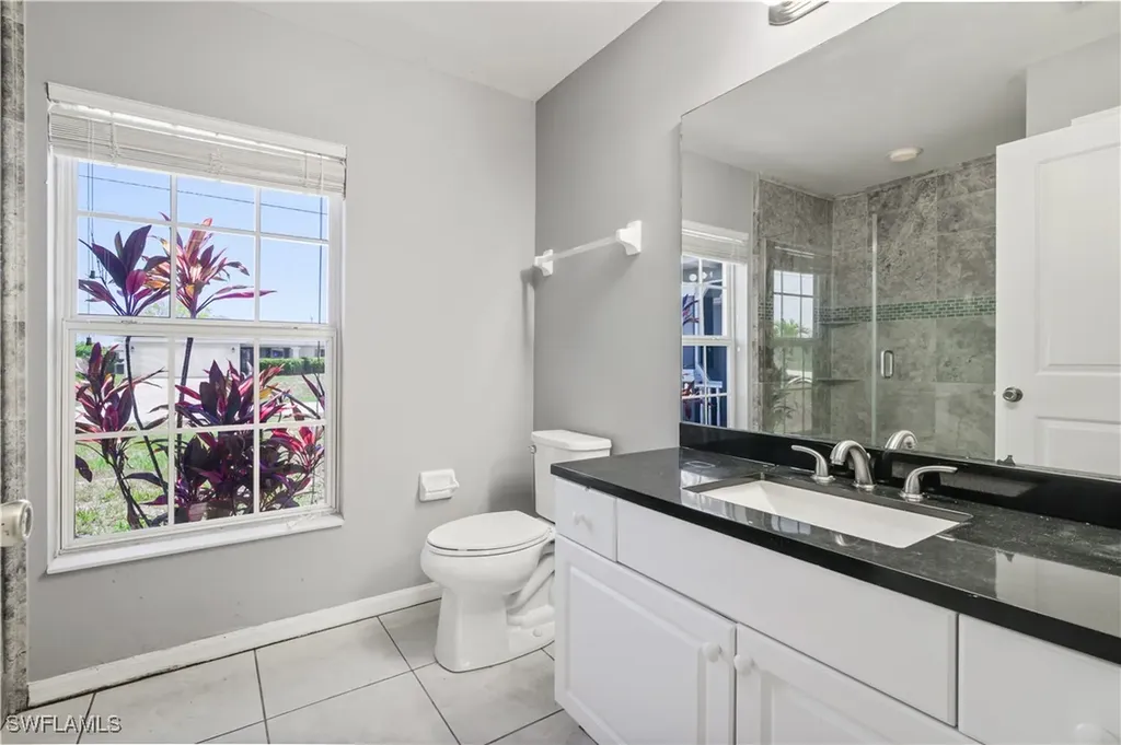 2903 NW 5th Place Cape Coral FL 33993