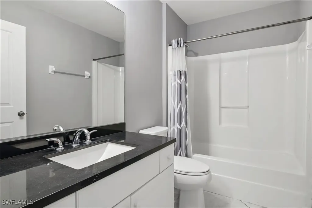 2903 NW 5th Place Cape Coral FL 33993