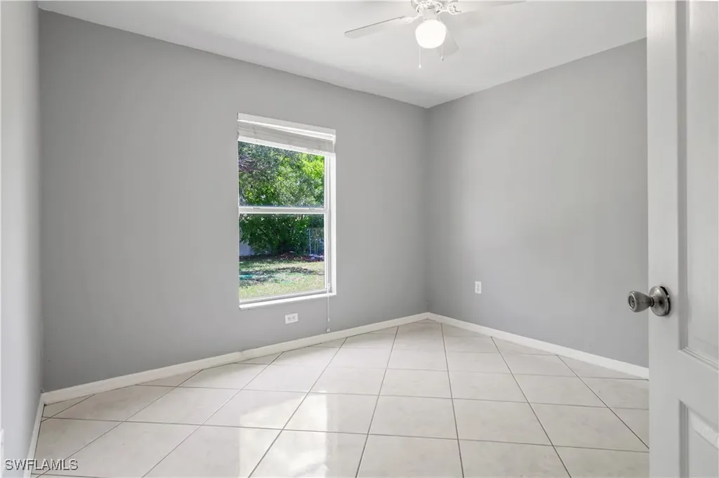2903 NW 5th Place Cape Coral FL 33993