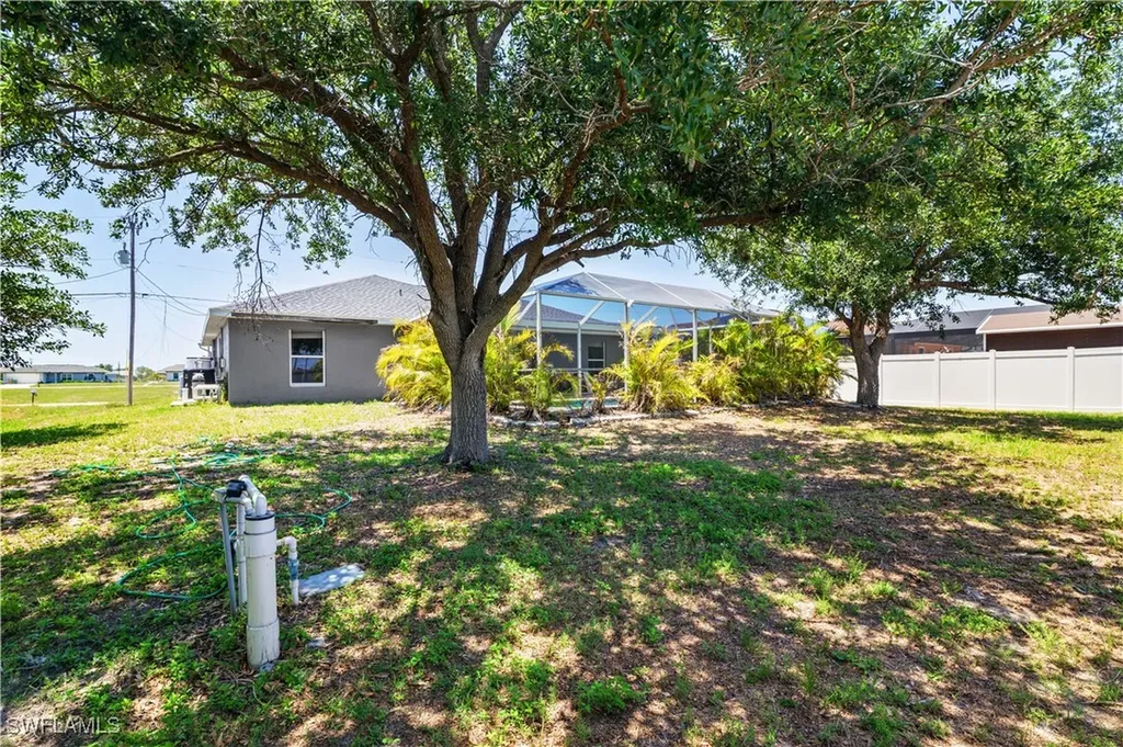 2903 NW 5th Place Cape Coral FL 33993