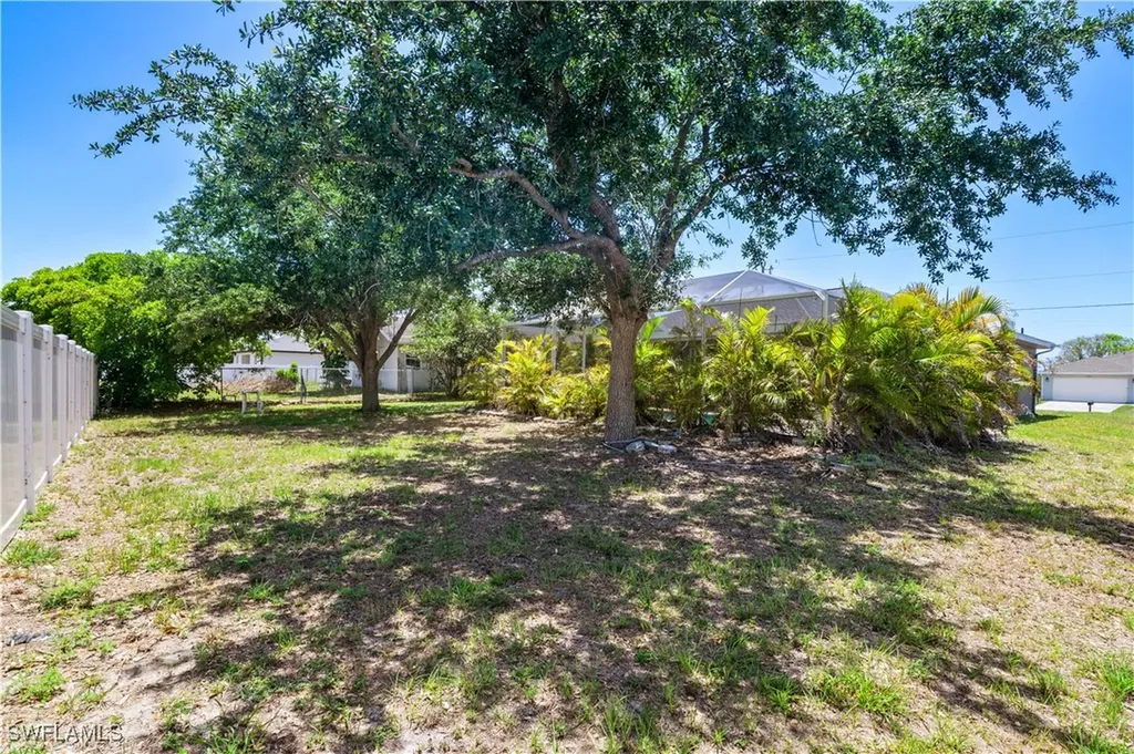 2903 NW 5th Place Cape Coral FL 33993