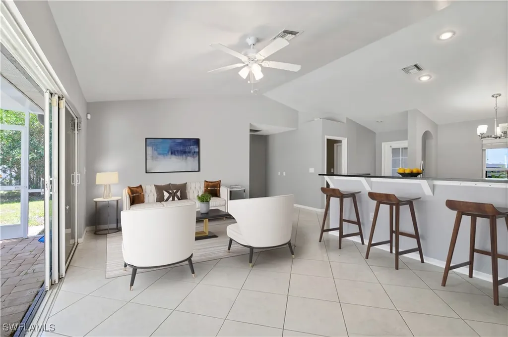 2903 NW 5th Place Cape Coral FL 33993