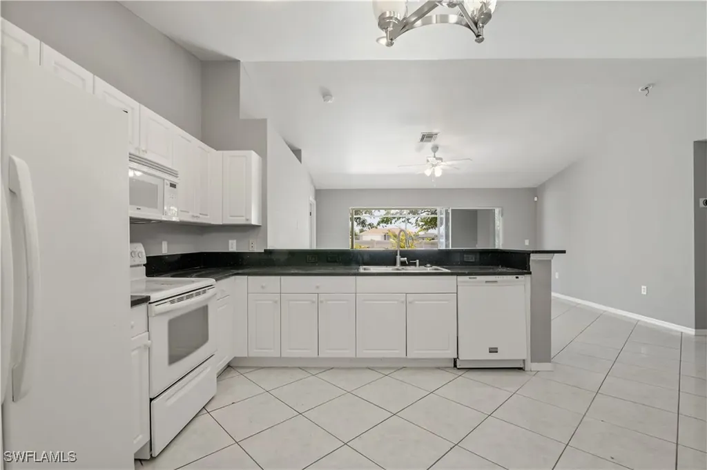 2903 NW 5th Place Cape Coral FL 33993