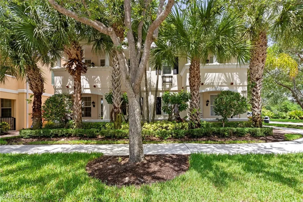Bonita Springs FL, 15369 Laughing Gull Lane