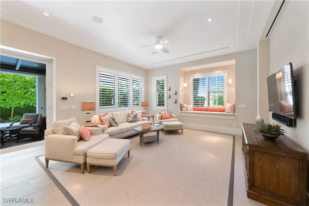 500 3rd Avenue N Naples FL 34102