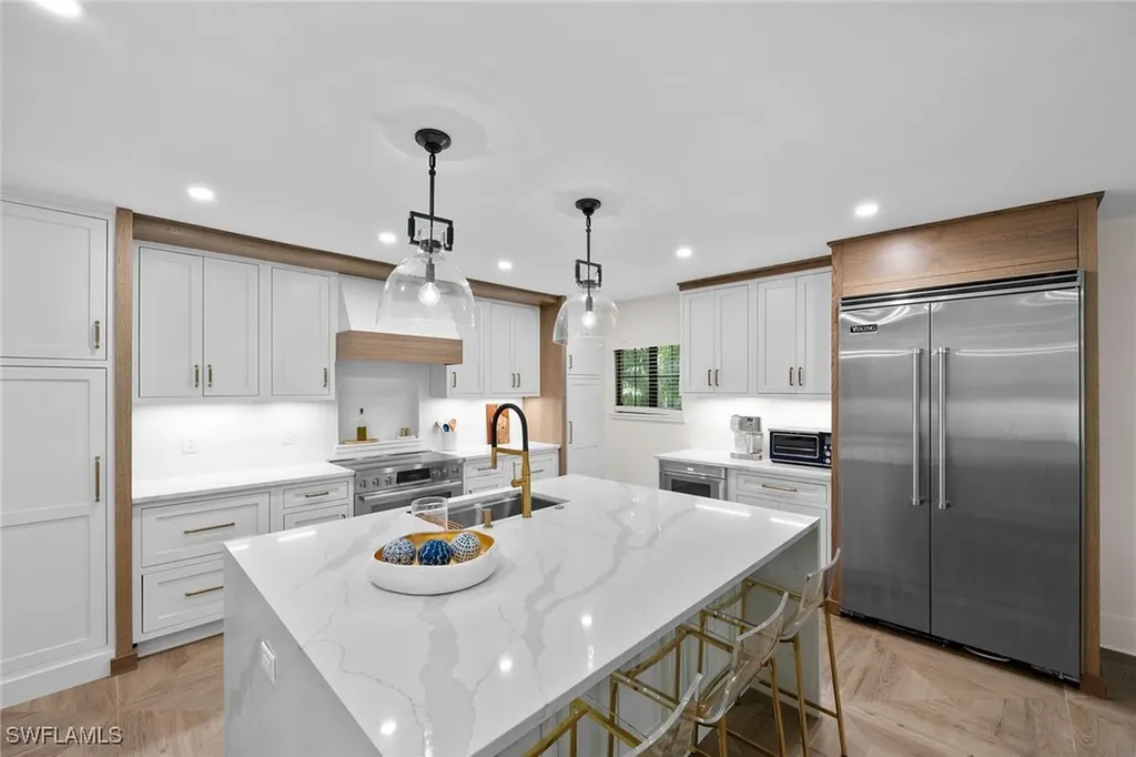 392 7th Avenue S Naples FL 34102
