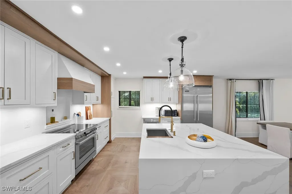 392 7th Avenue S Naples FL 34102