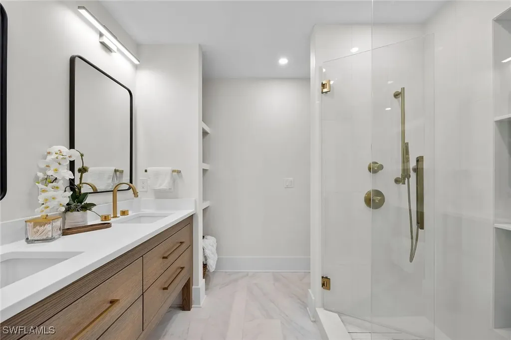 392 7th Avenue S Naples FL 34102