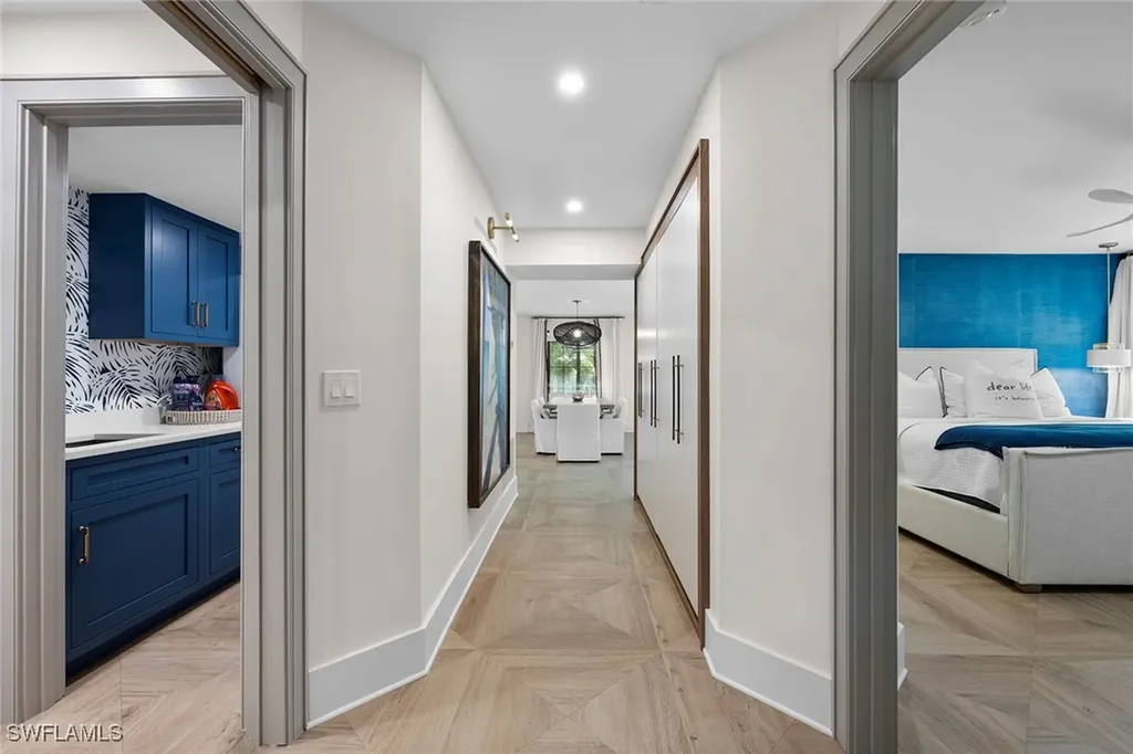 392 7th Avenue S Naples FL 34102