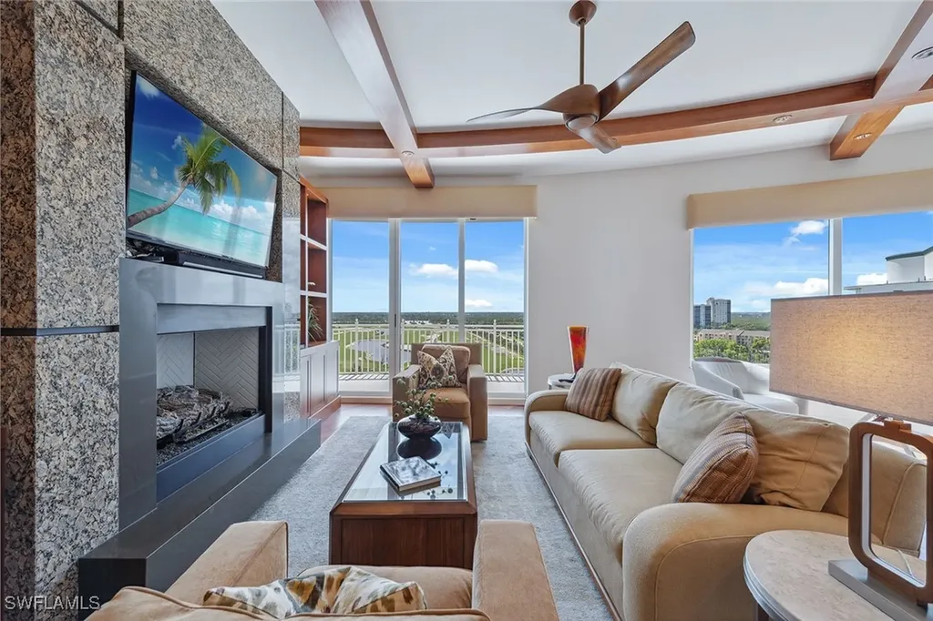 13675 Vanderbilt Drive Naples FL 34110