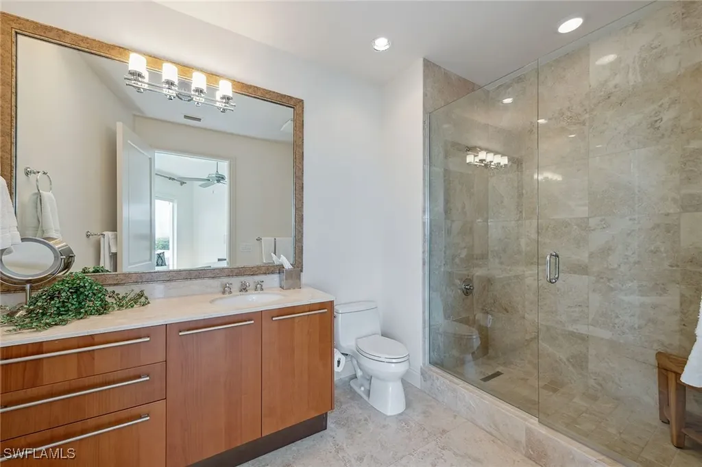 13675 Vanderbilt Drive Naples FL 34110