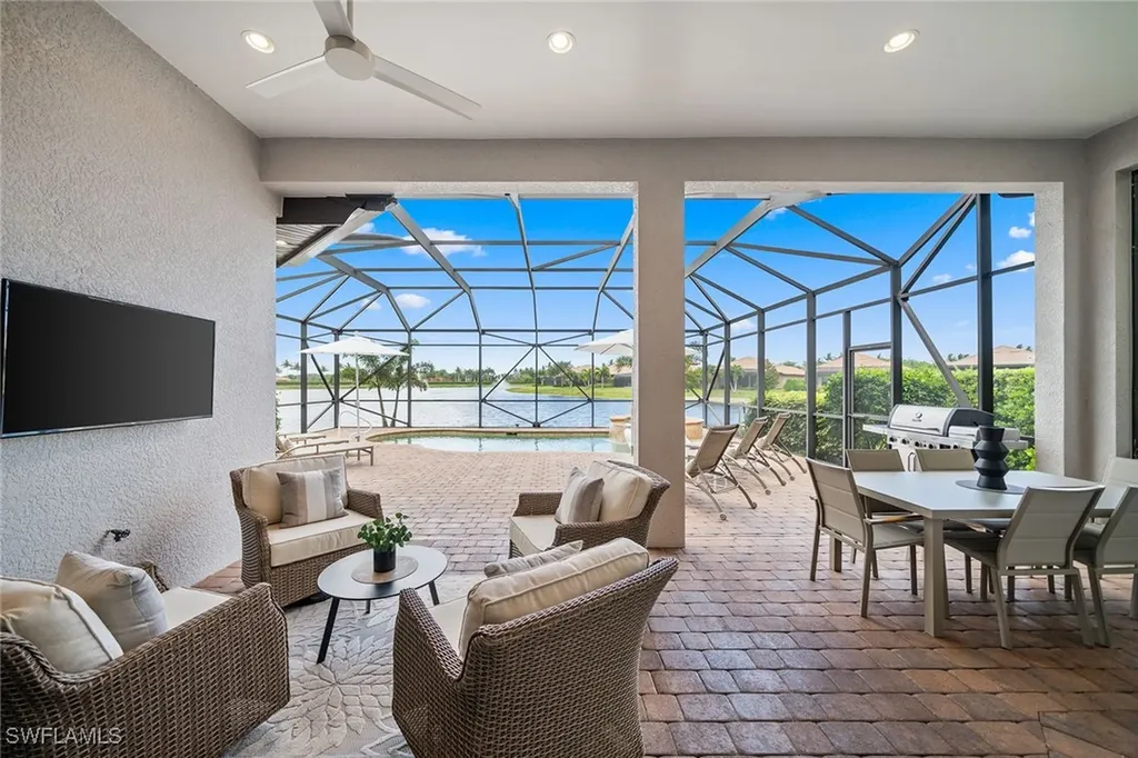 6597 Caldecott Drive Naples FL 34113