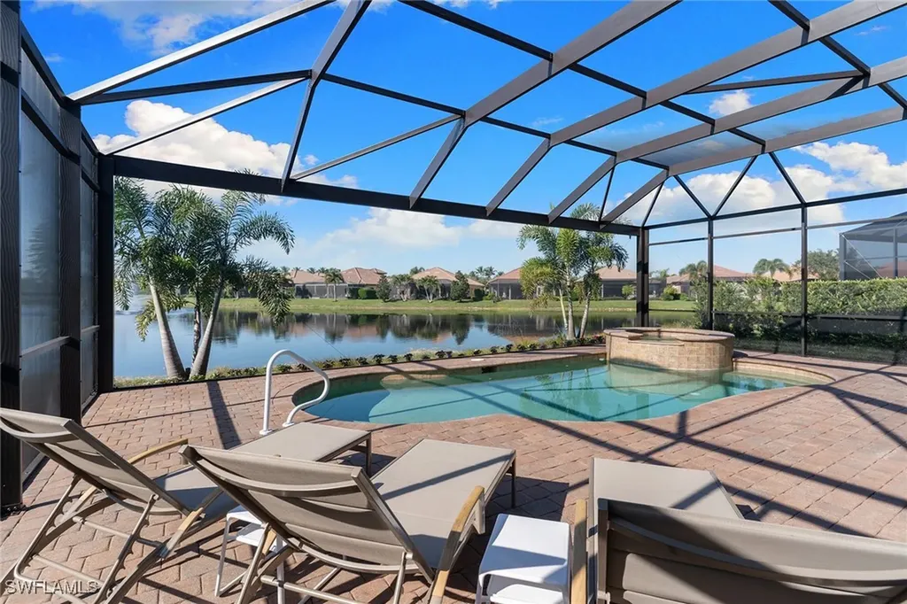 6597 Caldecott Drive Naples FL 34113