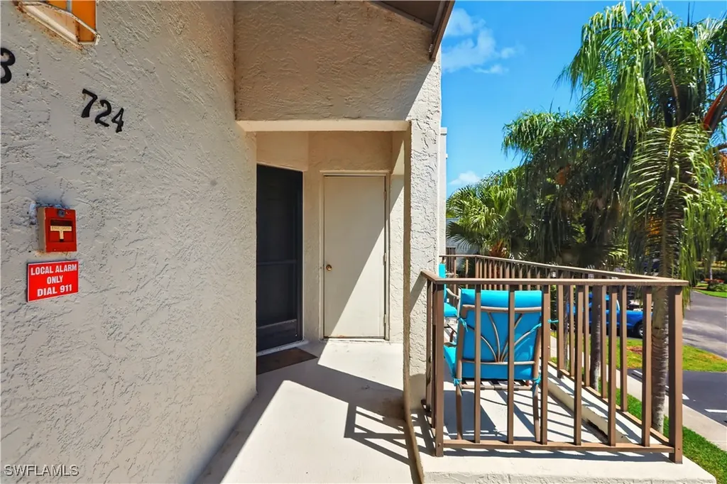 3323 Olympic Drive Naples FL 34105