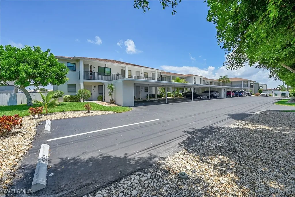 131 SW 47th Terrace Cape Coral FL 33914