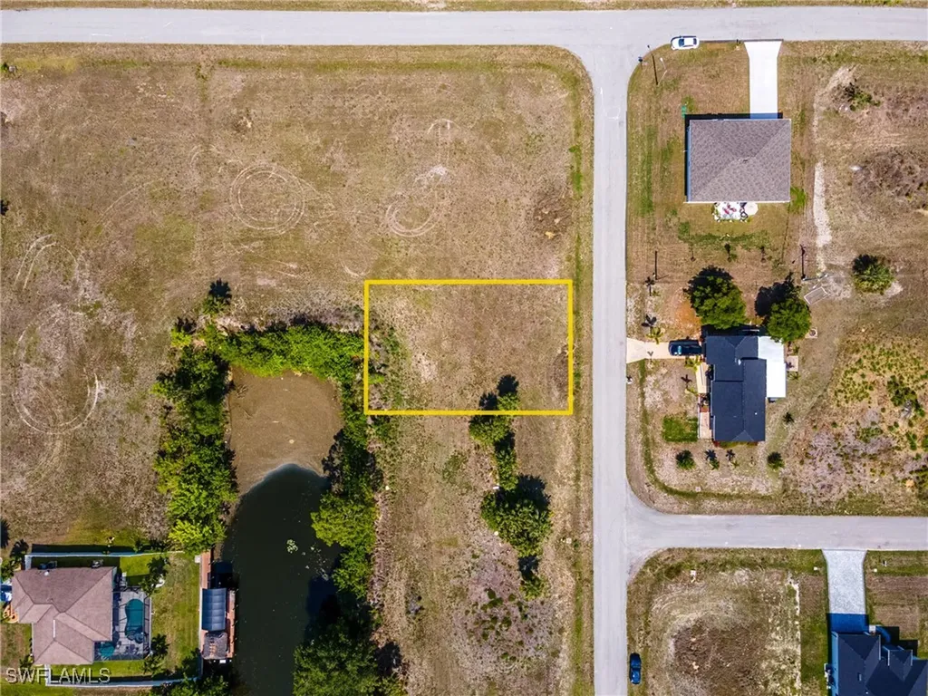 2205 NE 27th Street Cape Coral FL 33909