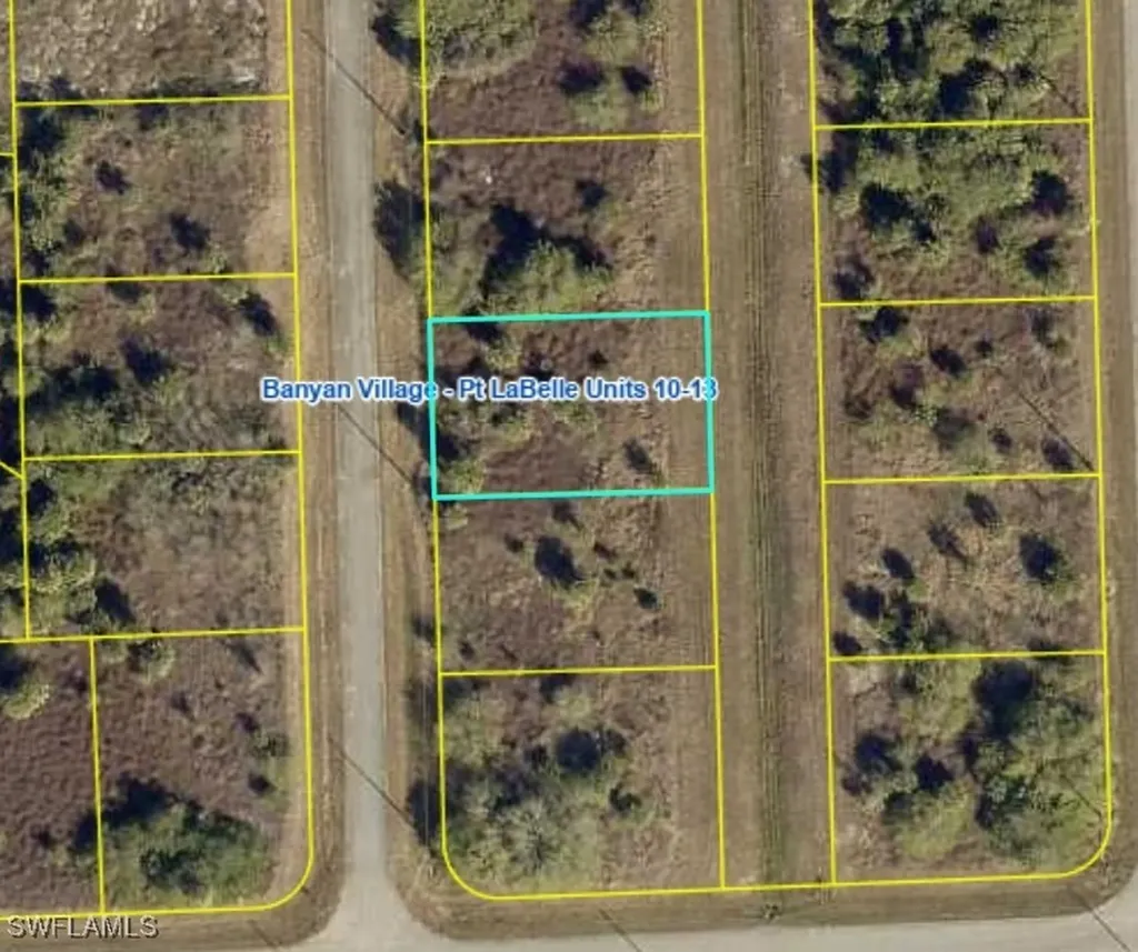 352 Phoenix Terrace Labelle FL 33935