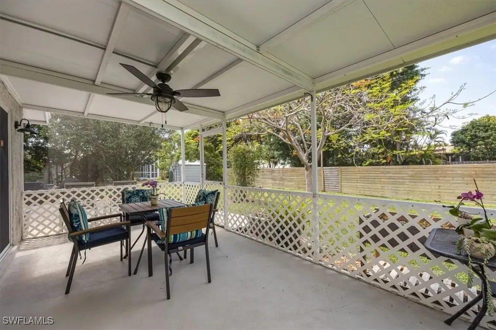 2777 Clipper Way Naples FL 34104