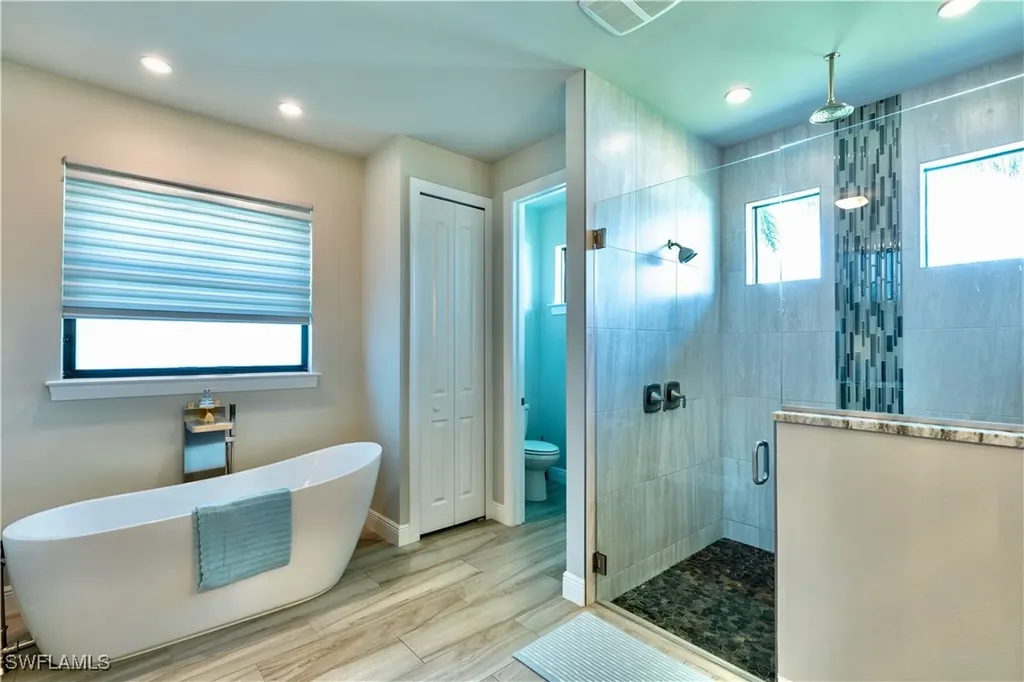 410 SE 26th Terrace Cape Coral FL 33904