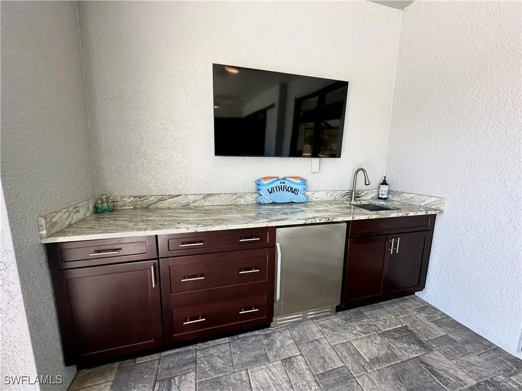 410 SE 26th Terrace Cape Coral FL 33904