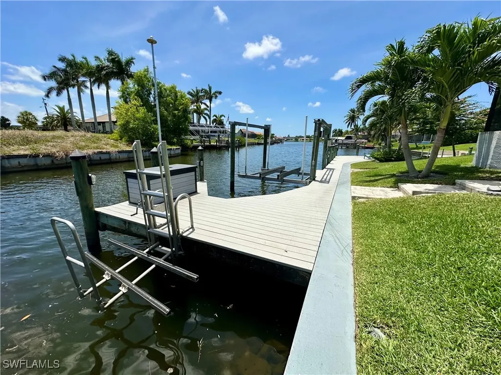 410 SE 26th Terrace Cape Coral FL 33904