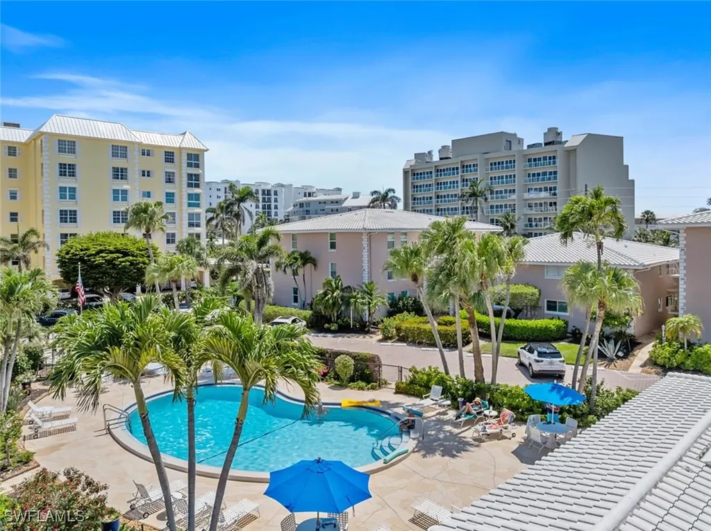 1910 Gulf Shore Boulevard N Naples FL 34102